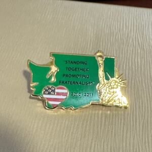 Standing Together Promoting Fraternalism 2010-2011 Washington State pin